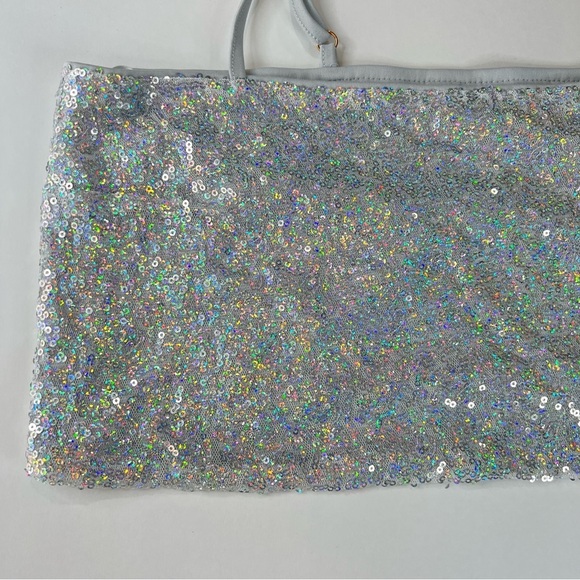 Showpo. Elswyth Sequin Crop Top Iridescent Silver Size 10 - Picture 4 of 9